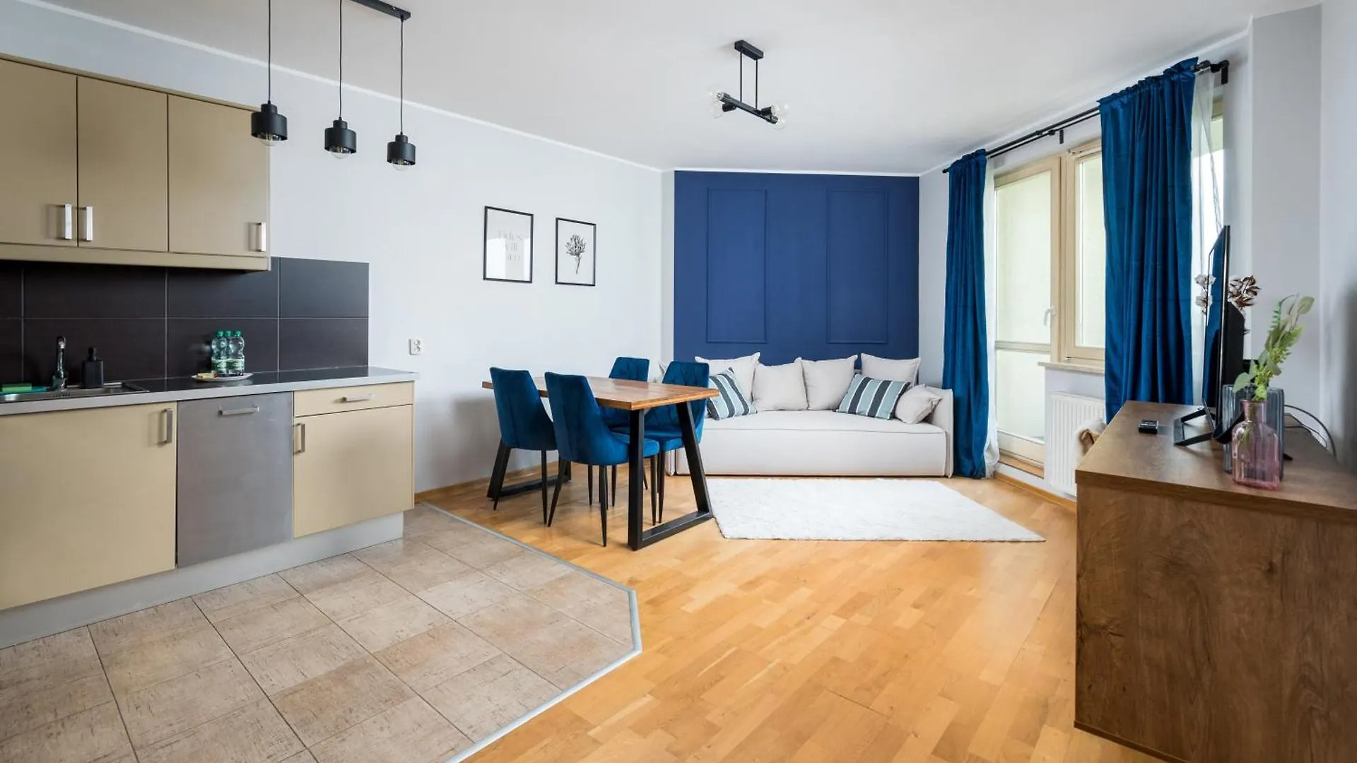 Metro Wilanowska Blue Apartment Warsaw